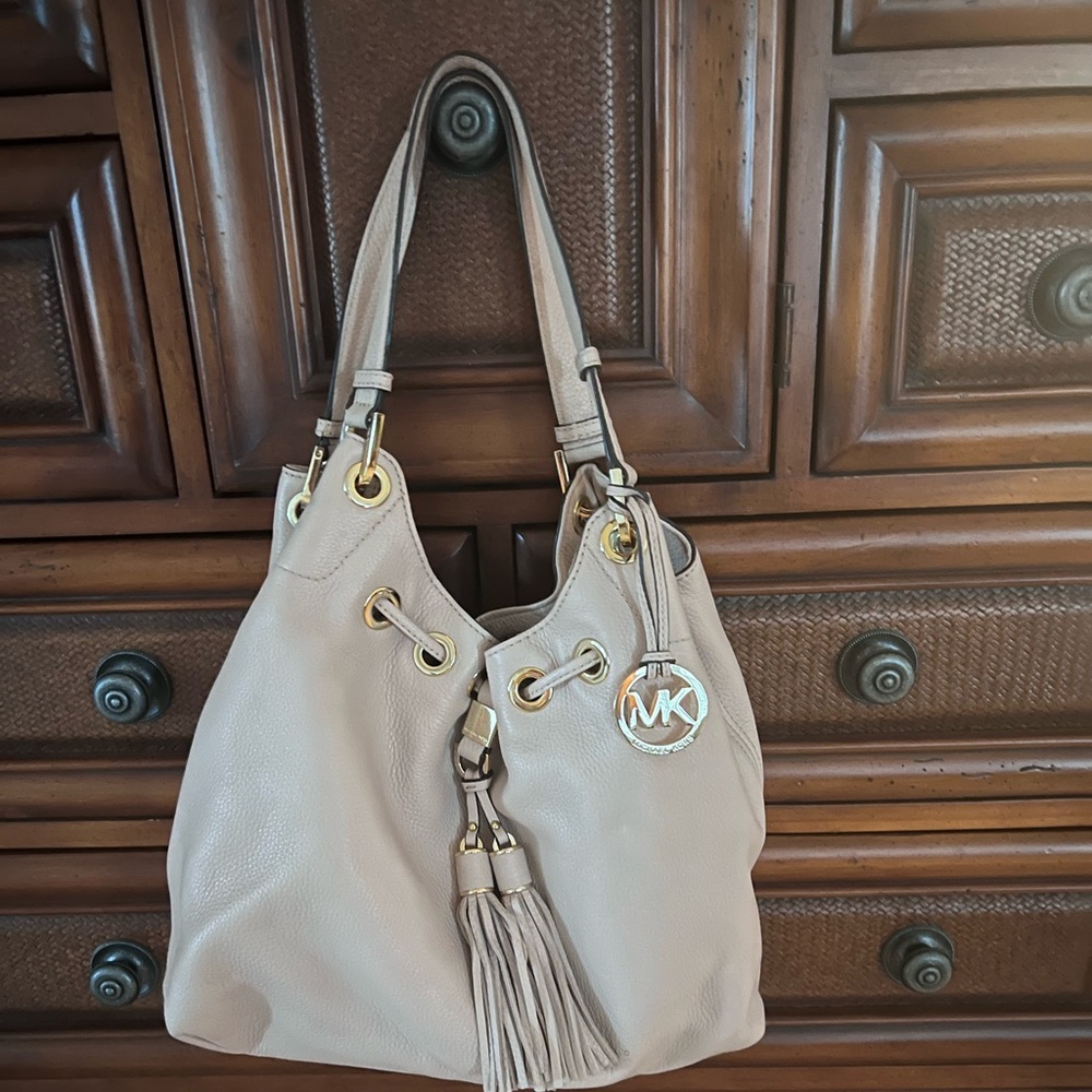 Michael Kors Camden large Blush Gold Drawstring Handbag